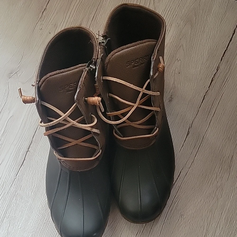 Sperry Black and Brown Duck Boots - Picture 1 of 3